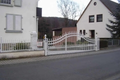 Erondo mit 1 Spitzenreihe in antik weiß