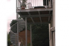 Anbaubalkon verzinkt mit Spindeltreppe