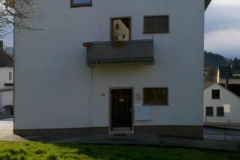 ein Mietsobjekt, welches vorher nur für 1 Partei einen kleinen Balkon geboten hat